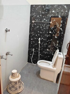 Habitación doble Deluxe, vista a la ciudad | Baño