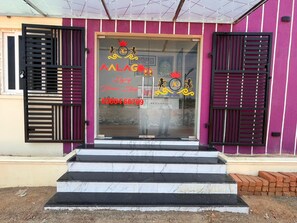 Exterior - AalaGo (Tiruchendur)