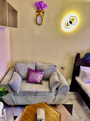 Smart TV - Bethany Getaway Airbnb (Nairobi)