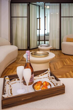 Interior - Encore Living Residence - Athens Theater District (Athina)
