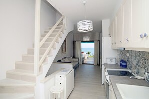 Interior - Triton Maisonette by RentalsPro (Fourka)