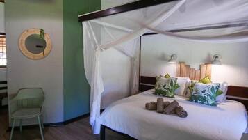 Standard Double Room, Garden View | In-room safe, desk, WiFi (free)