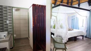 Standard Double Room, Garden View | In-room safe, desk, WiFi (free)