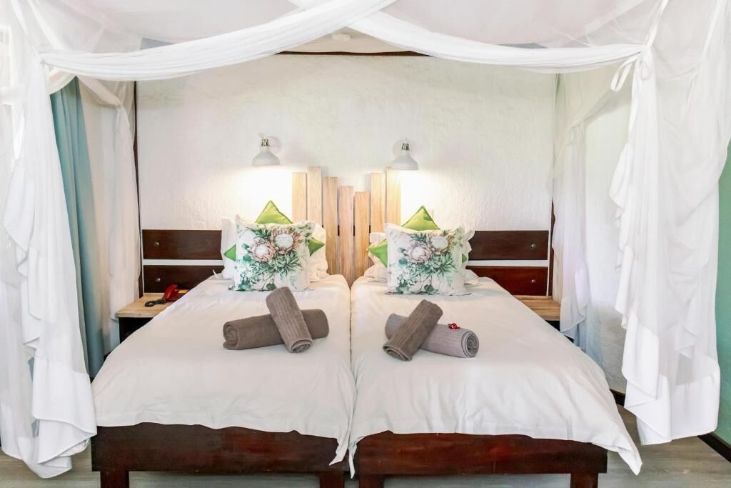 Standardværelse med dobbeltseng eller 2 enkeltsenge - udsigt til have