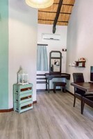Quarto casal ou duplo standard, vista para o jardim | Parte interna