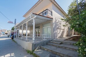 Exterior - Avra Apartment by RentalsPro (Chaniotis)