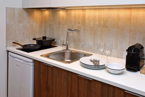 Private kitchen - Local Suite 4 - Nea Moudania (Nea Moudania)