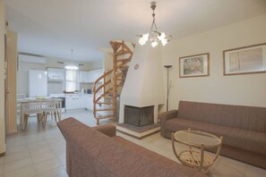 TV - Eria Home by RentalsPro - Trikorfo Halkidiki (Gerakini)