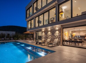 Villa (Five Bedroom Villa with the Pool) | Uitzicht vanuit accommodatie