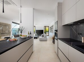 Villa (Five Bedroom Villa with the Pool) | Oppholdsrom