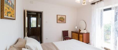 Villa (Five Bedroom Villa With Pool)