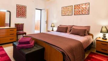 Villa (Five Bedroom Villa With Pool) | 3 Schlafzimmer, Babybetten