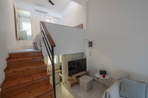 TV - GreenWood Maisonette by RentalsPro  - Fourka Beach (Kassandreia)