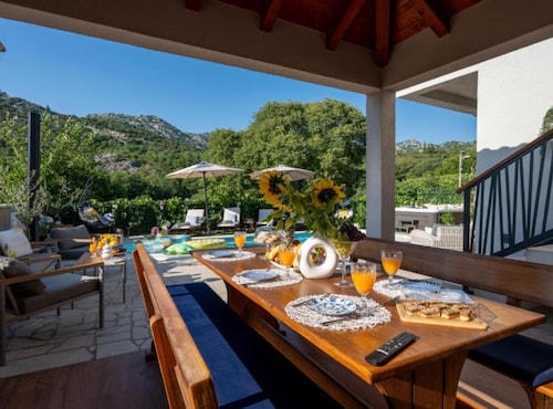 Peaceful Holiday Home Ivona