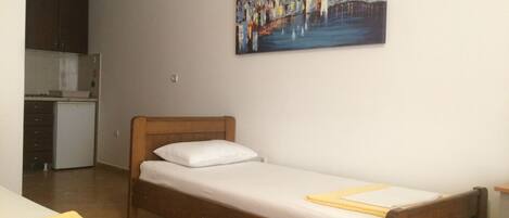 Studio (Studio Apartment with Terrace 2)
