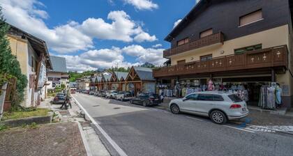 GuestHost - Comfy Flat X4 in the Heart of Tarvisio