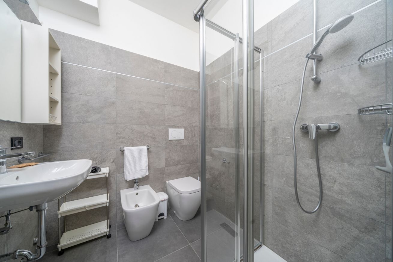 Dusche, Bidet