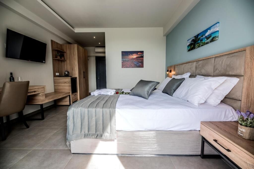 Habitación Deluxe doble, vistas a la piscina