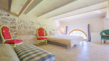 4 habitaciones, wifi y ropa de cama