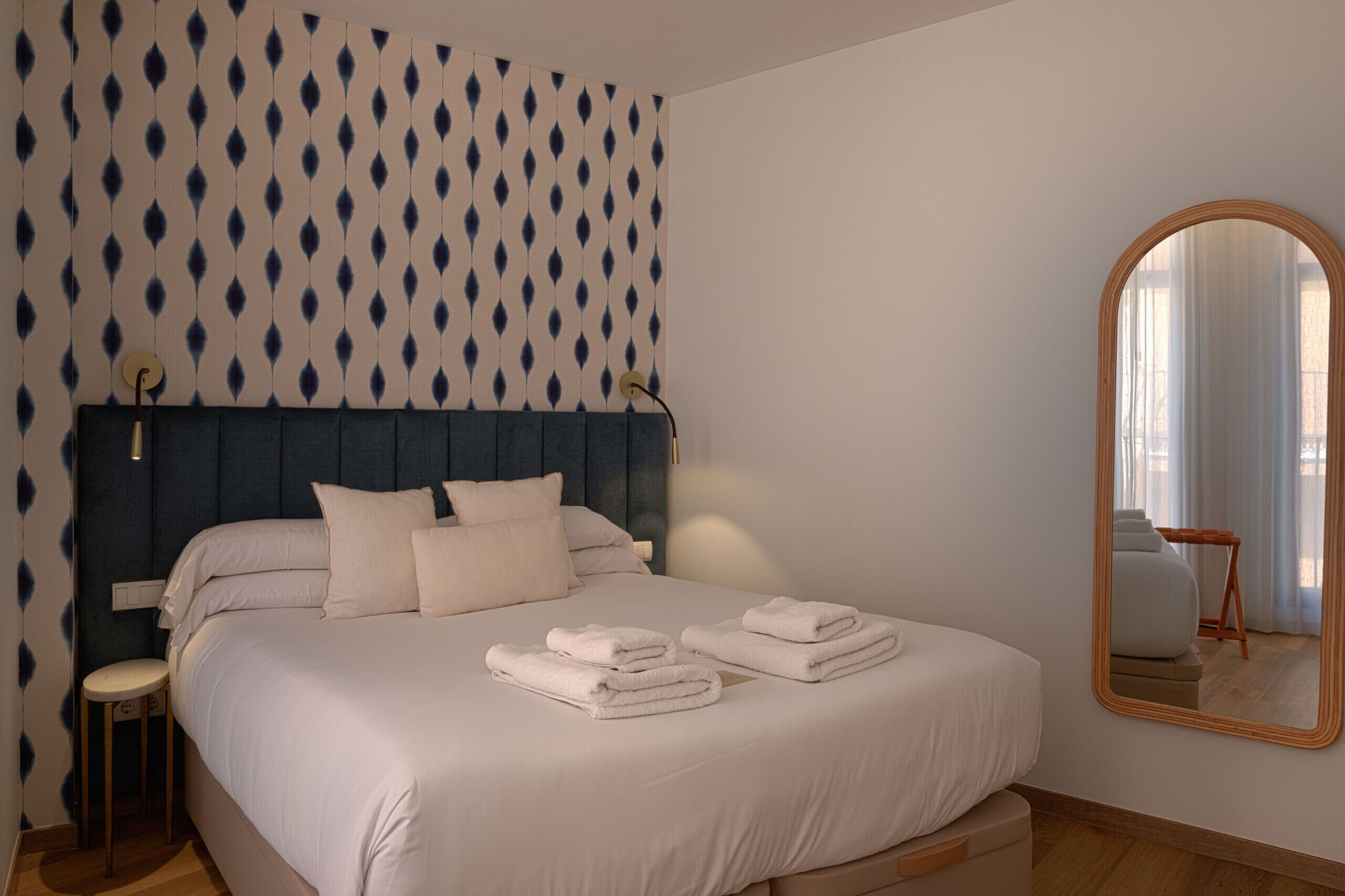 1 dormitorio, tabla de planchar con plancha, wifi gratis y ropa de cama
