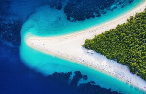 Beach - Villa Ante - Private Pool, Wellness & Gym (Šestanovac)