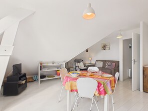 Interior - Apartment for 4 – Balcony with sea view (Sarzeau)