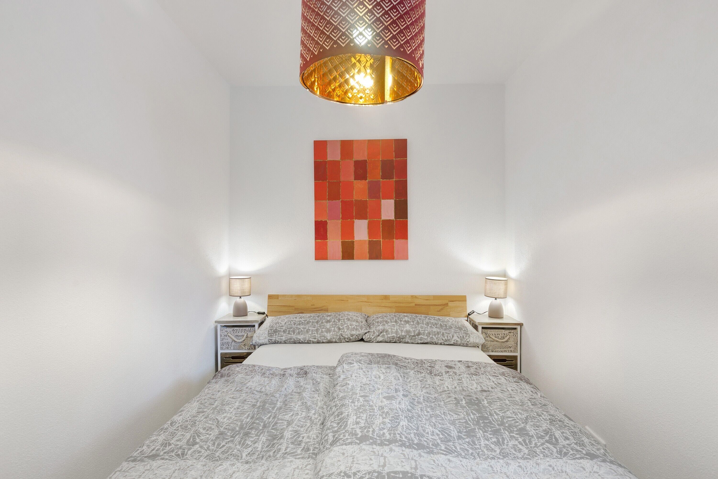 1 habitación, tabla de planchar con plancha, wifi y ropa de cama 