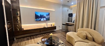 L Rina Apartment