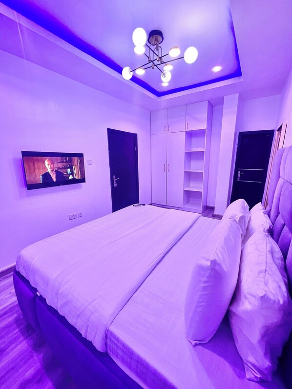 Comfort Apartment, 1 Bedroom, Balcony, City View | Wi-fi percuma 