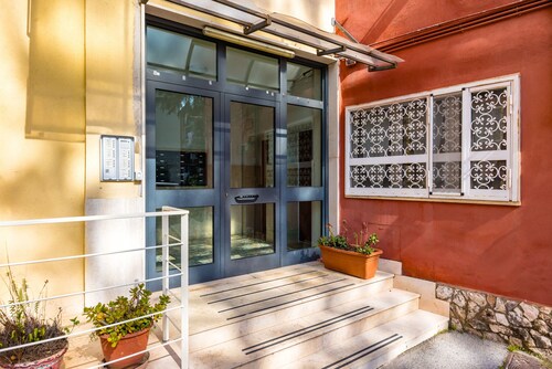 Capodimonte Woods Retreat - Private Parking