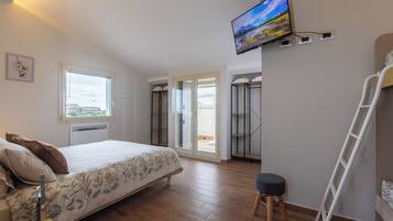 2 Schlafzimmer, Zimmersafe, Schreibtisch, Bügeleisen/Bügelbrett