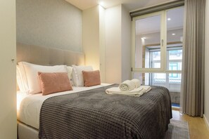Comfort Duplex | Soundproofing, iron/ironing board, free WiFi - Ribeira Apartments São João (Porto)