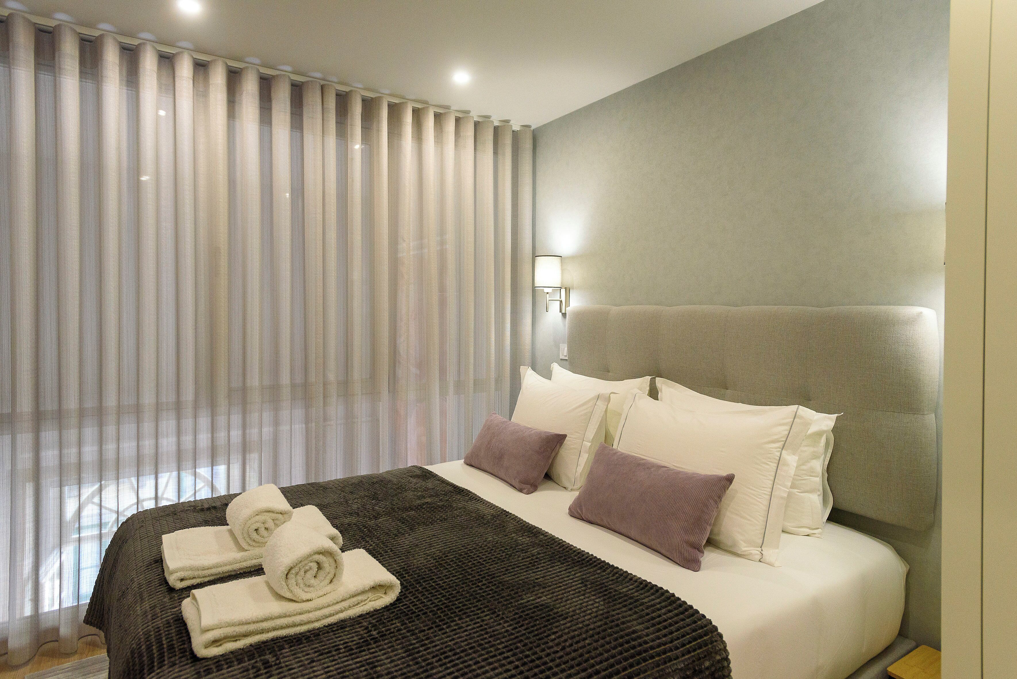 Deluxe Duplex, City View