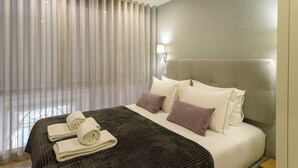 Ảnh chưa phân loại, 2 trong số 77 ảnh, nút