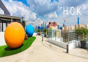 Apartamento, sacada, vista para a cidade | Terraço/pátio