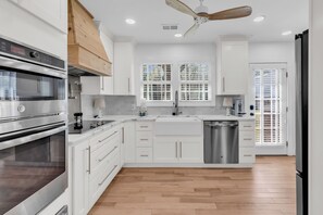 Family House, 4 Bedrooms, Garden View | Private kitchen - Myrtle Beach Family Retreat-Spacious 4BR (Myrtle Beach)