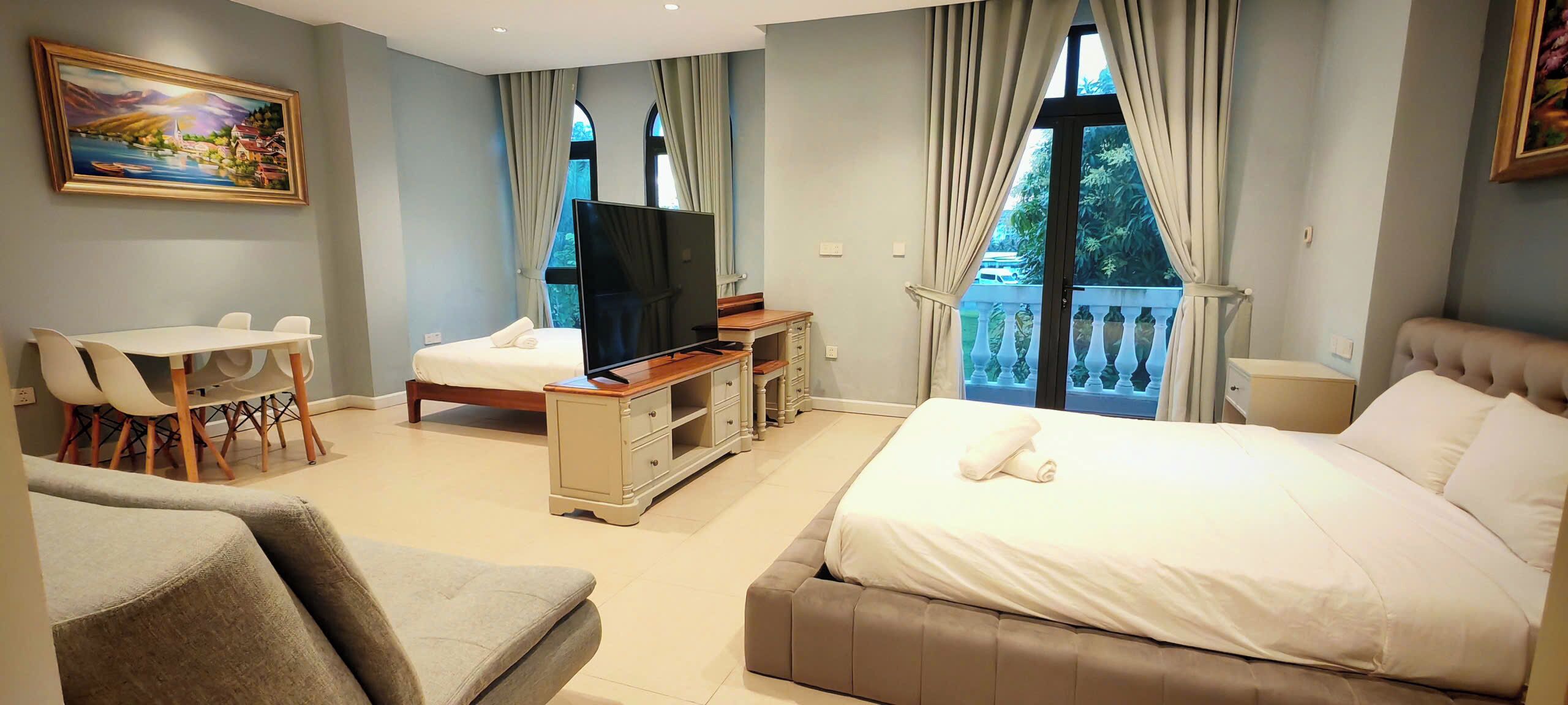 Family Apartment, Balcony, City View