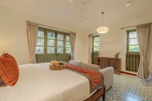 Premium bedding, down duvets, memory-foam beds, in-room safe - Staymaster Tipsy Turtle 2BR Villa (Vagator)