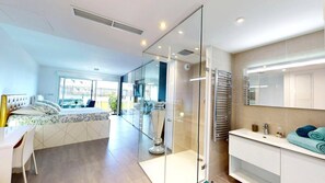 Room - NAUTILIA  101 - Premium Luxe - Jacuzzi - 2 people (AGDE)