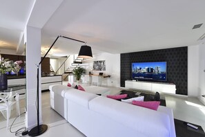 TV