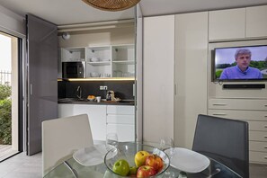Dining - NAUTILIA  106 - Superior Luxe - Jacuzzi - 2 people (AGDE)