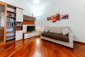 Standard-Apartment, Stadtblick | Wohnbereich