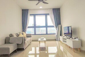 Luxury Apartment, City View | Living area - Massive KL View at M-Vertica by HCK (Kuala Lumpur)