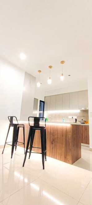 Apartment, Stadtblick | Speisen