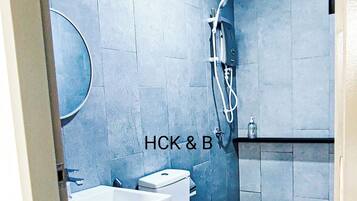 Suite Confort, vue ville | Salle de bain