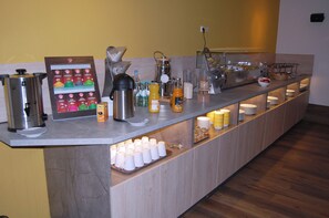 Desayuno buffet todos los días (con cargo)