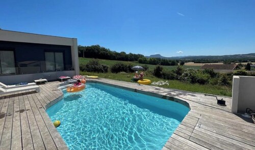 Villa de Eurre, piscine, calme et vue