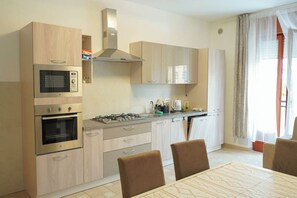 Condo, 3 Bedrooms, Balcony | Private kitchen - Casa Solemare Strongoli (Strongoli)