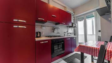 Deluxe Condo | Private kitchen