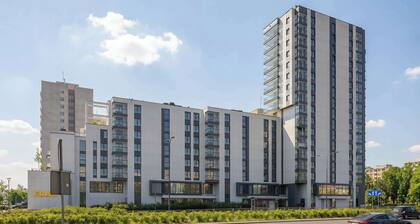 Polski Walczącej 2 Warsaw | Stylish Apartment | Parking | Remote Work